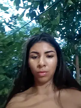 chaparritahot99's Live XXX Chat
