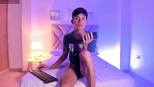 Baby_noahttn Live XXX chat