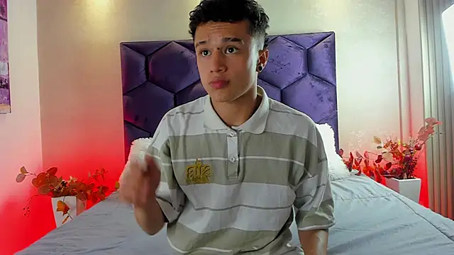 Dominik_Souza's Live XXX Chat