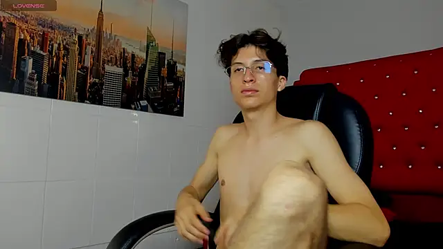 XXX chat uživo modela Marcoviolet