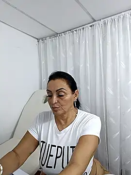 zullyxhot live XXX chat