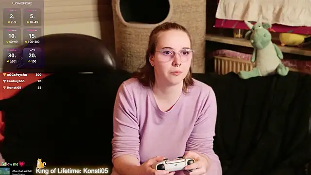 GamerGirl_Eve Adlı Modelin Canlı XXX Sohbeti
