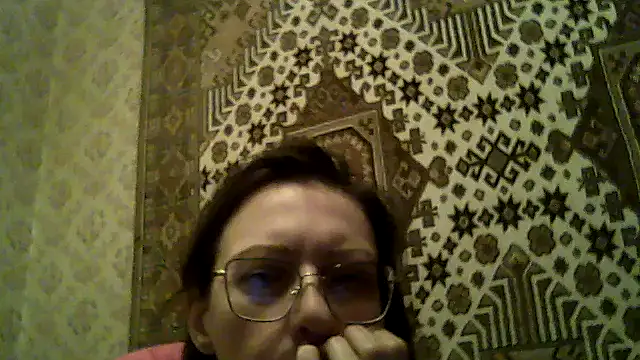 FayInessaKiss' Live XXX Chat