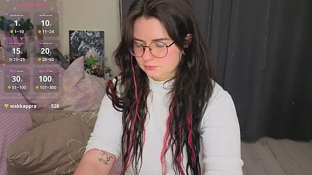 Chat +18 de Kitty-Katty ao vivo
