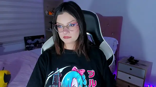 XXX chat uživo modela OphelianaRose33