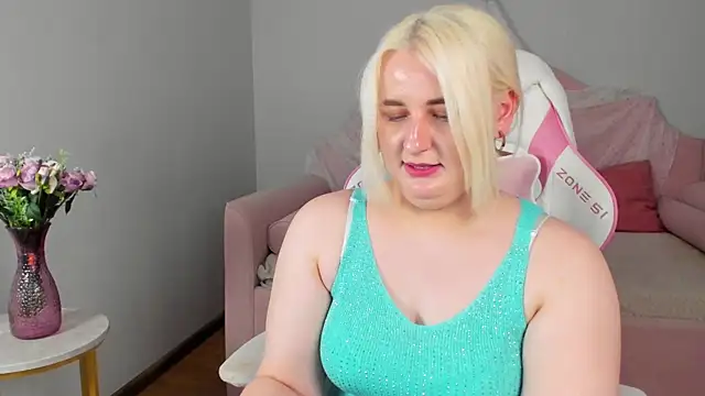 XXX chat uživo modela LioraArdyn