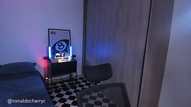 Massimo_Rinaldi Chat XXX in diretta