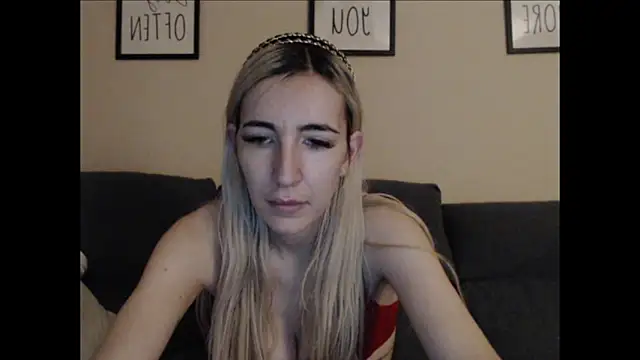 Chatroom XXX en direct de BarbieBlondieGirl