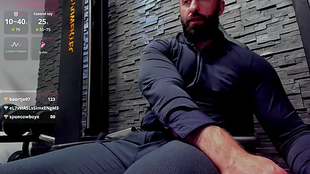 Chatroom XXX en direct de David_Big_Daddy