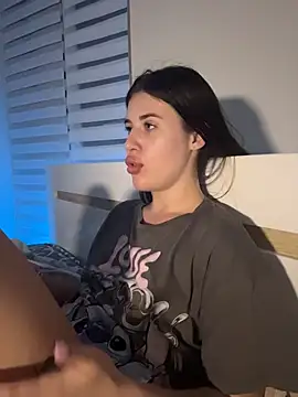 Lira_Fayeee's Live XXX Chat