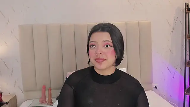 ViolettaRousee_'s Live XXX Chat