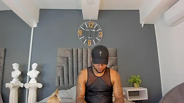 Chat +18 de Robin_Rief ao vivo