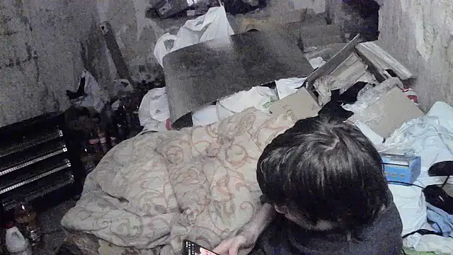 makarov1993 Adlı Modelin Canlı XXX Sohbeti