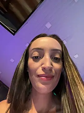 Chat XXX en directo de BelleLouiseVp