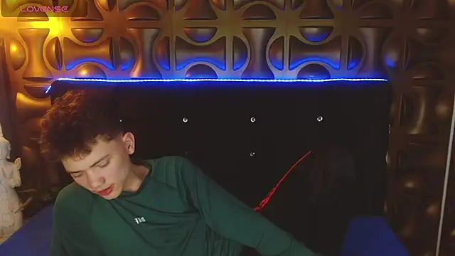 cruz_dante élő XXX-chatje