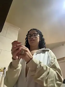 Chat +18 de Ninna_ravenn ao vivo