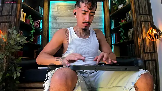 แชท XXX สดของ Donovan_Desmond