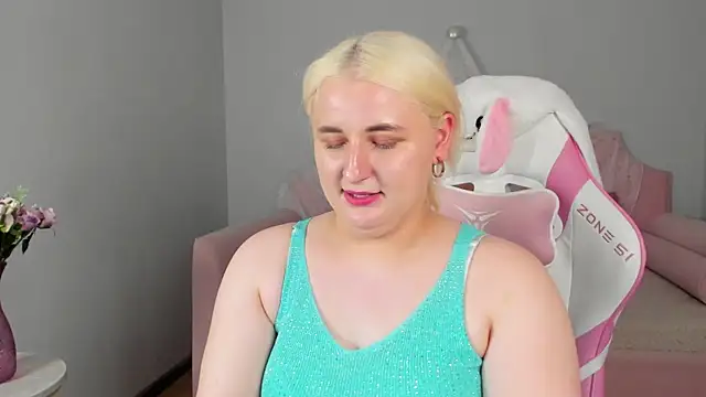 XXX chat uživo modela LioraArdyn