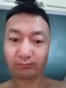 lvjinshun147 Adlı Modelin Canlı XXX Sohbeti