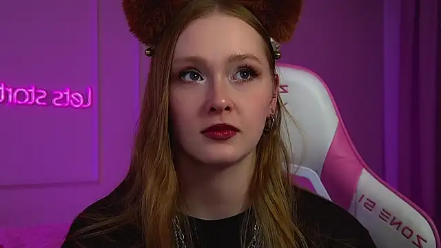 AgataFoxley XXX чат на живо