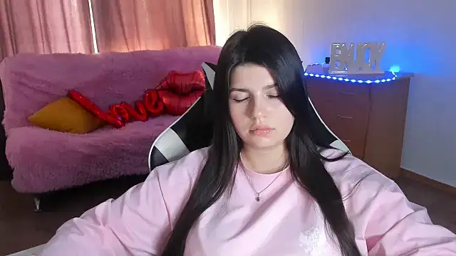 Chat +18 de KisaModel ao vivo