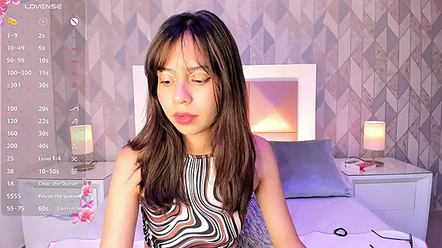 AriRose Adlı Modelin Canlı XXX Sohbeti