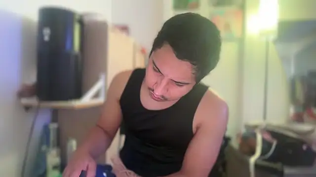 Онлайн чат XXX LosAngelesUncutLatino