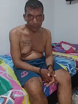 Daddy1972 Chat XXX in diretta