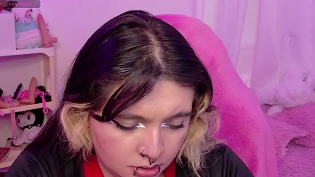 XXX chat uživo modela Sachi_Meow