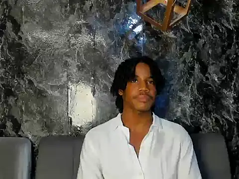 Онлайн чат XXX axel_silva4