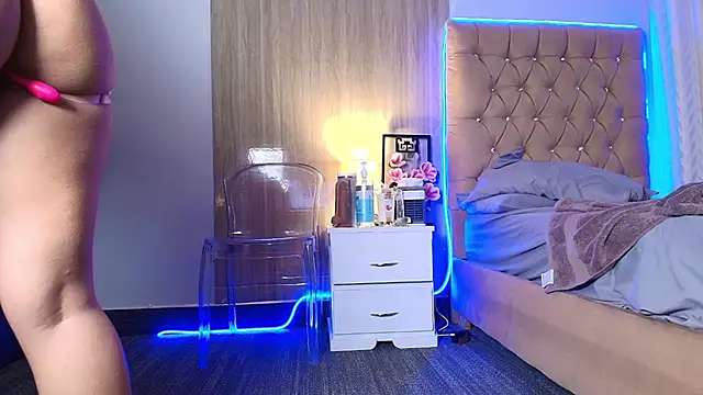 Chat XXX en directo de Maddyluxe