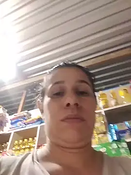 MIA-LARIOS Chat XXX in diretta