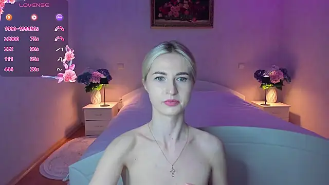 Julie_Blaze: онлайн-секс-чат