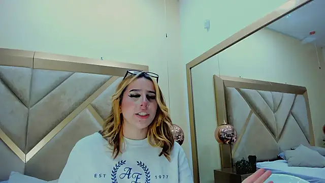 Chat XXX en directo de SelenaNoir_