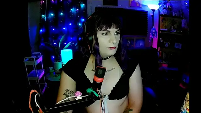 lobotomyprincess' Webcam Show