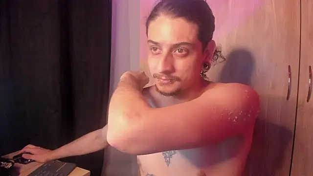 denshatw live XXX chat