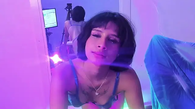 TomieDark_'s Live XXX Chat