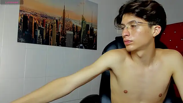 Marcoviolet Adlı Modelin Canlı XXX Sohbeti