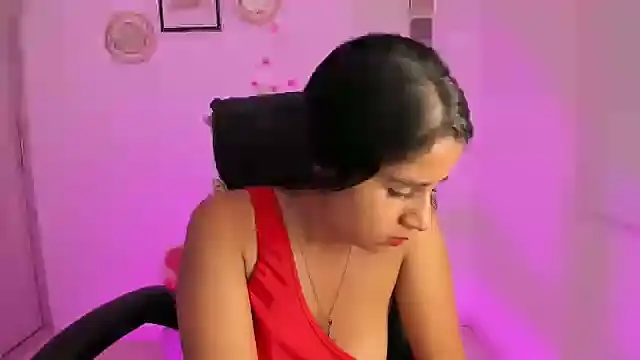 MeliSweet Adlı Modelin Canlı XXX Sohbeti