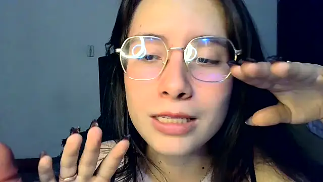 Lilith0423 Live XXX-Chat