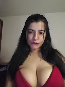MonikaSeXyDolce Chat XXX in diretta