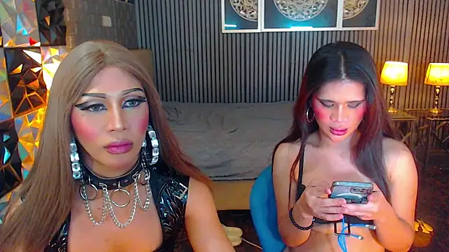 AudreyMilesTrans' Webcam Show