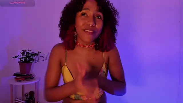 Afro_dita8: онлайн-секс-чат