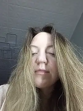 KattyLuuu's Live XXX Chat
