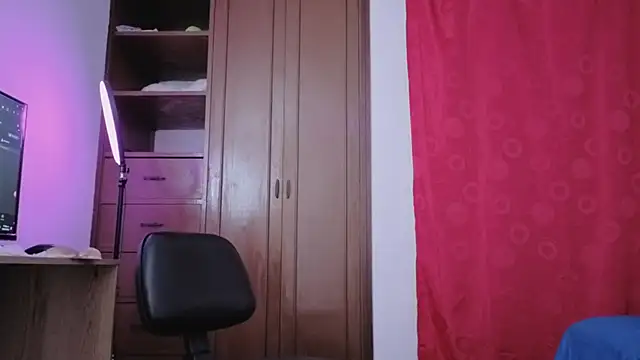 MiaCollinssx: απευθείας συνομιλία ΧΧΧ