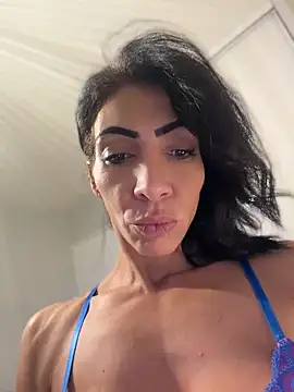 Chatroom XXX en direct de Yasmiinee