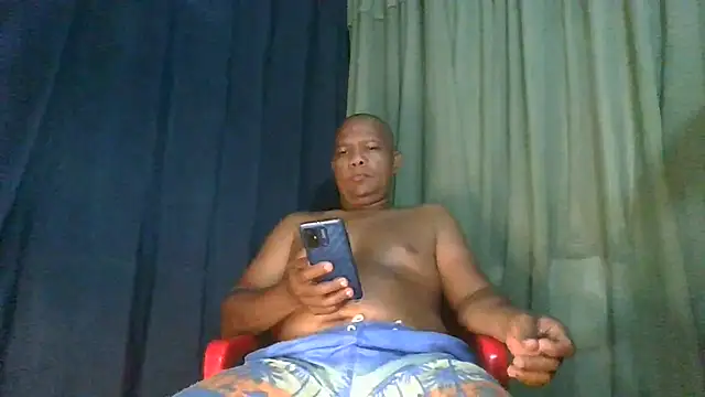 Chatroom XXX en direct de bigblackcock75