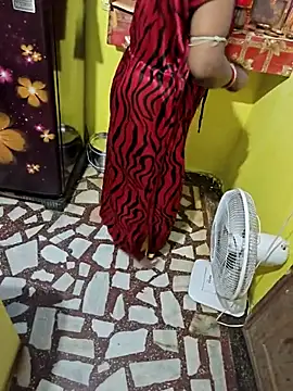 Priyasexcpl's Live XXX Chat