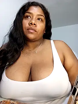 צ'אט XXX בשידור חי של paola091