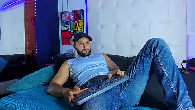 Chat +18 de Mike333_ ao vivo